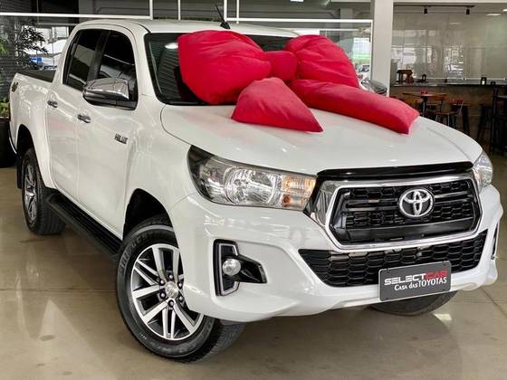 TOYOTA HILUX 2.8 SRV 4X4 CD 16V DIESEL 4P AUTOMÁTICO